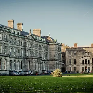 Dcu Hallows Lejlighed